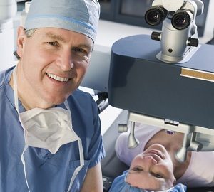 Cataract-Surgery2-1024x925-300x270